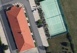 Sunset Motel – Tennis court