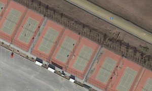 Larisa tennis courts