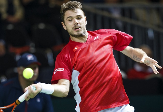 Wawrinka Beats Tsonga, Monfils upsets Federer on First Day of Davis Cup Final