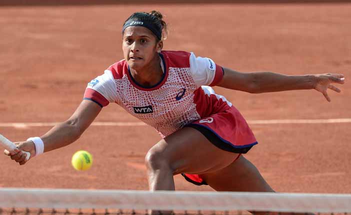 Teliana Pereira Wins Maiden WTA Title in Bogota