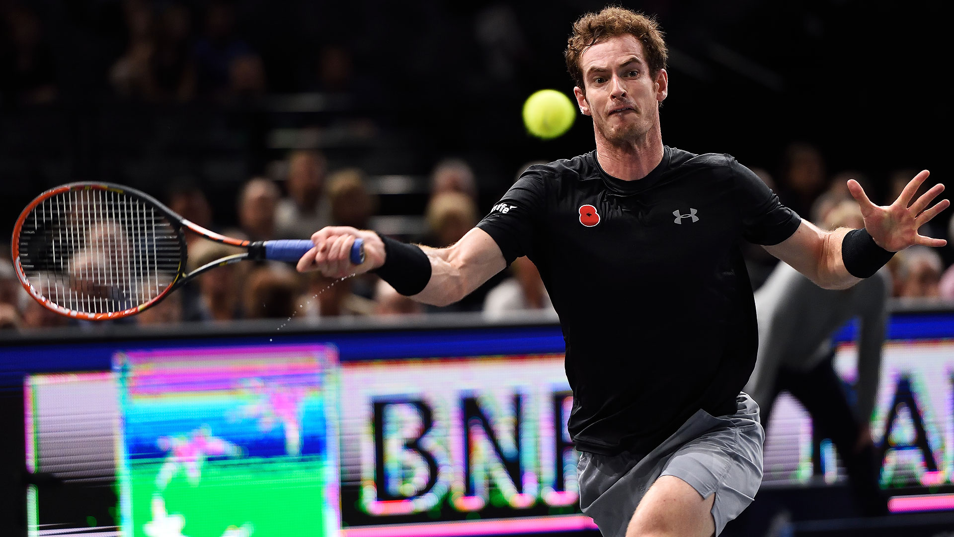 Murray Ends French Hopes, Battles Into Paris SFs