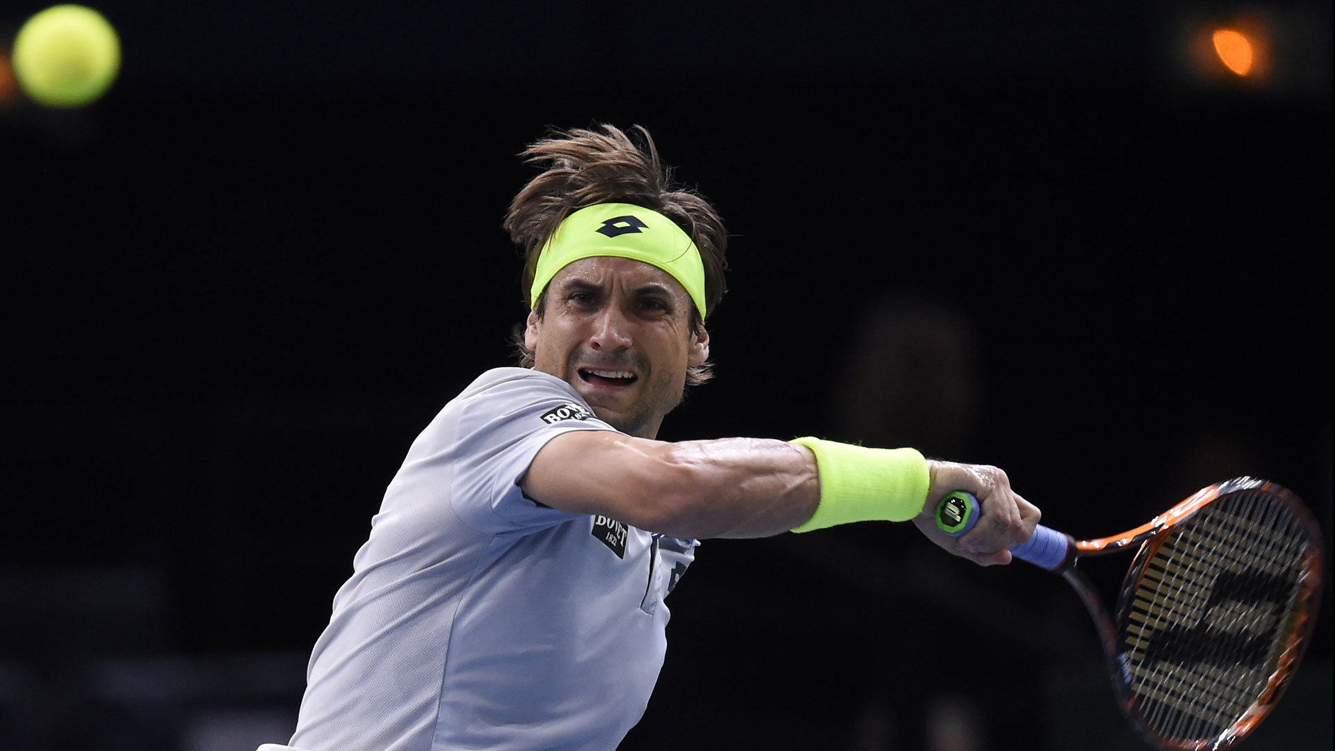 Ferrer Cruises Into Paris Third Round