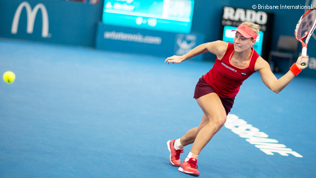 Kerber First Into Brisbane Final