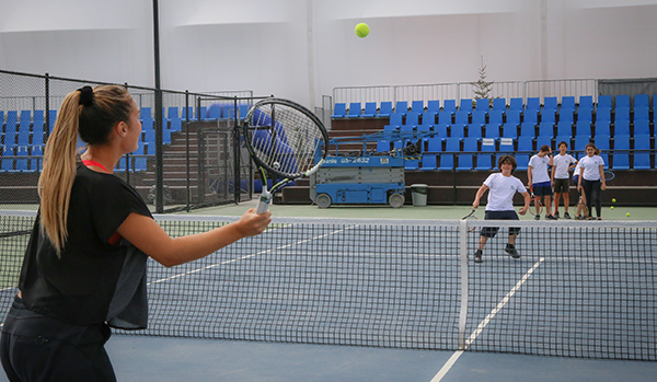 Sara Tomic Puts On A Clinic In Istanbul