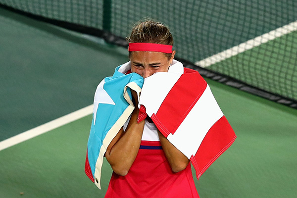 Puig Wins Historic Gold For Puerto Rico