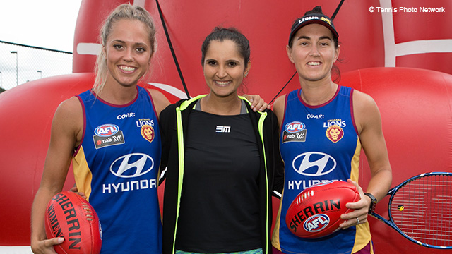 Sania Mirza Tries Aussie Rules Football